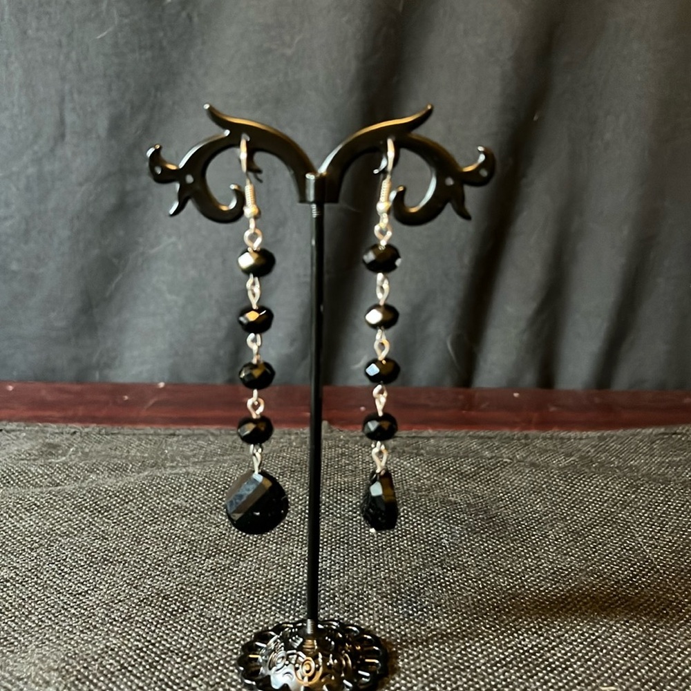 👀💥Silver & black faceted glass crystal drop dangly earrings